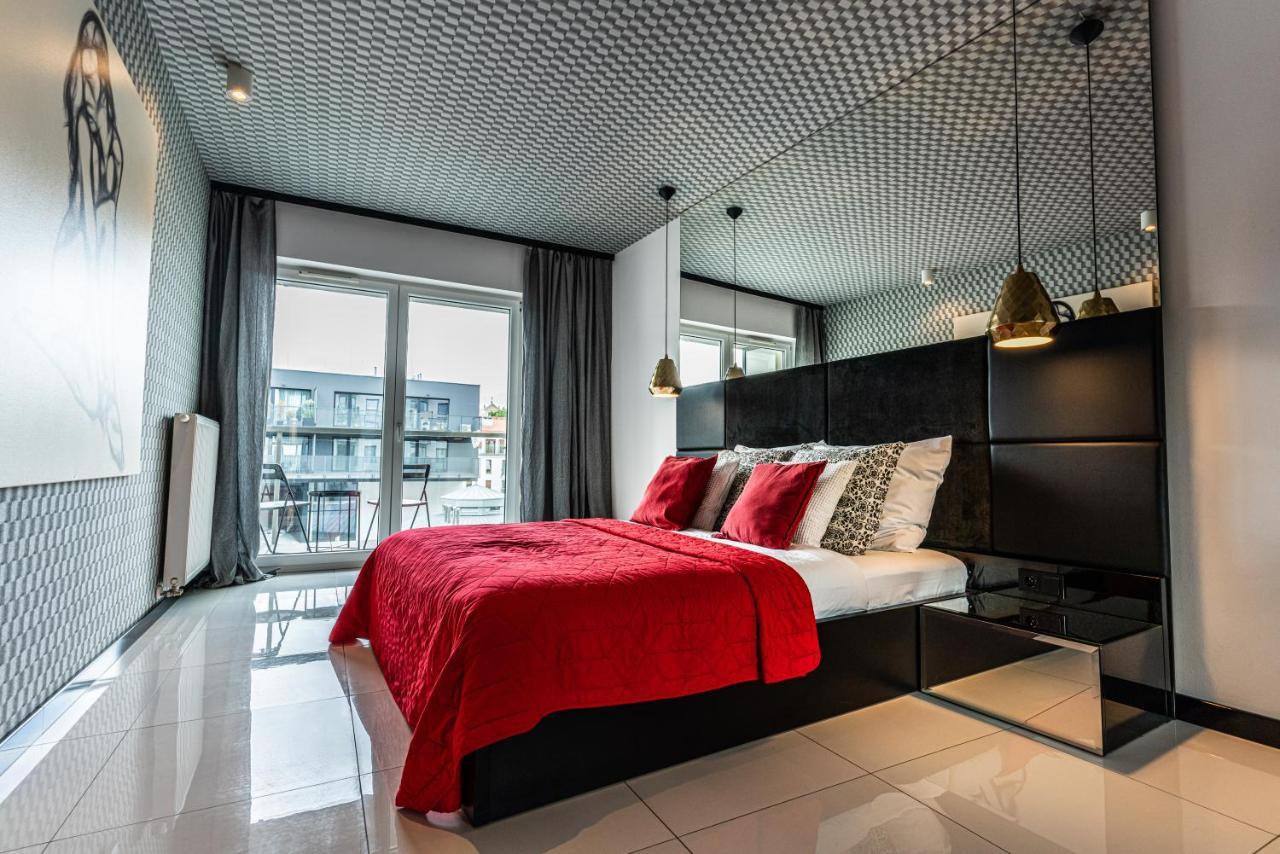 Apartamenty Homely Place Serce Poznania - Stary Rynek - Parking Esterno foto