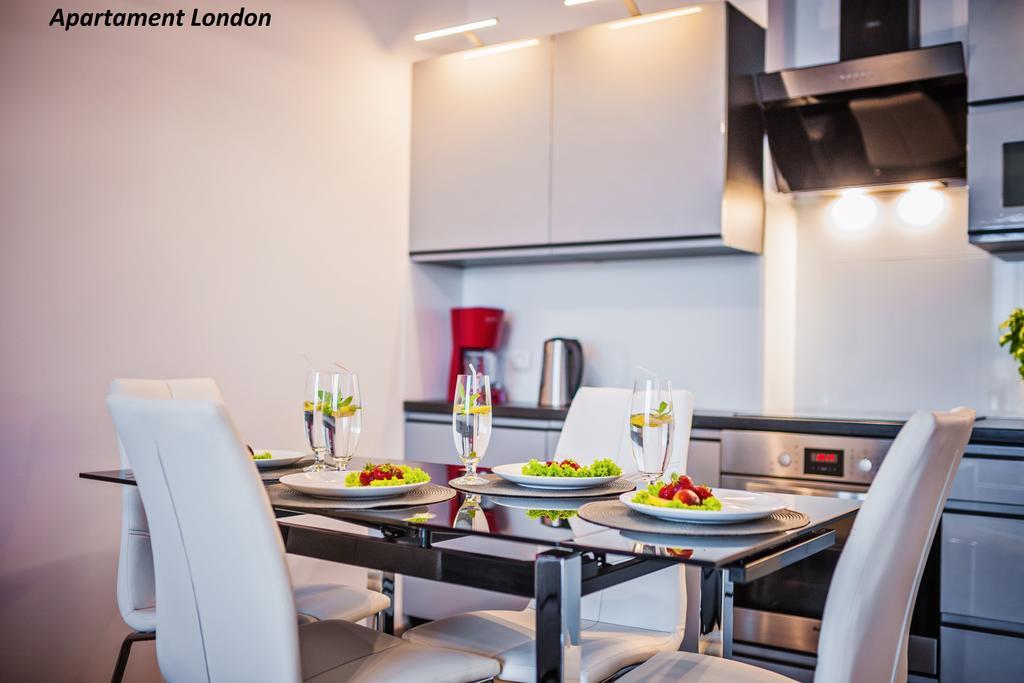 Apartamenty Homely Place Serce Poznania - Stary Rynek - Parking Esterno foto
