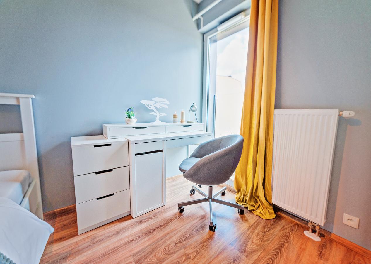 Apartamenty Homely Place 8 - Parking Poznań Esterno foto